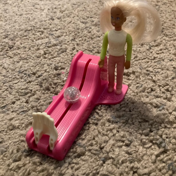 Lot of happy meal Barbie figures - Picture 16 of 16